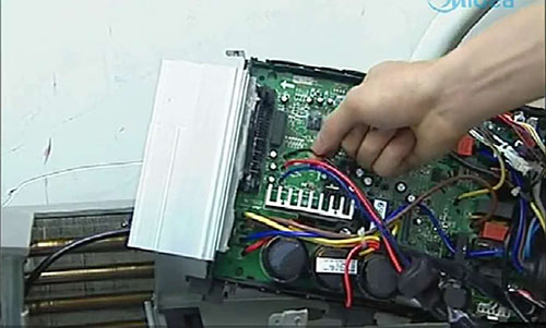 安多美的空调电话是多少